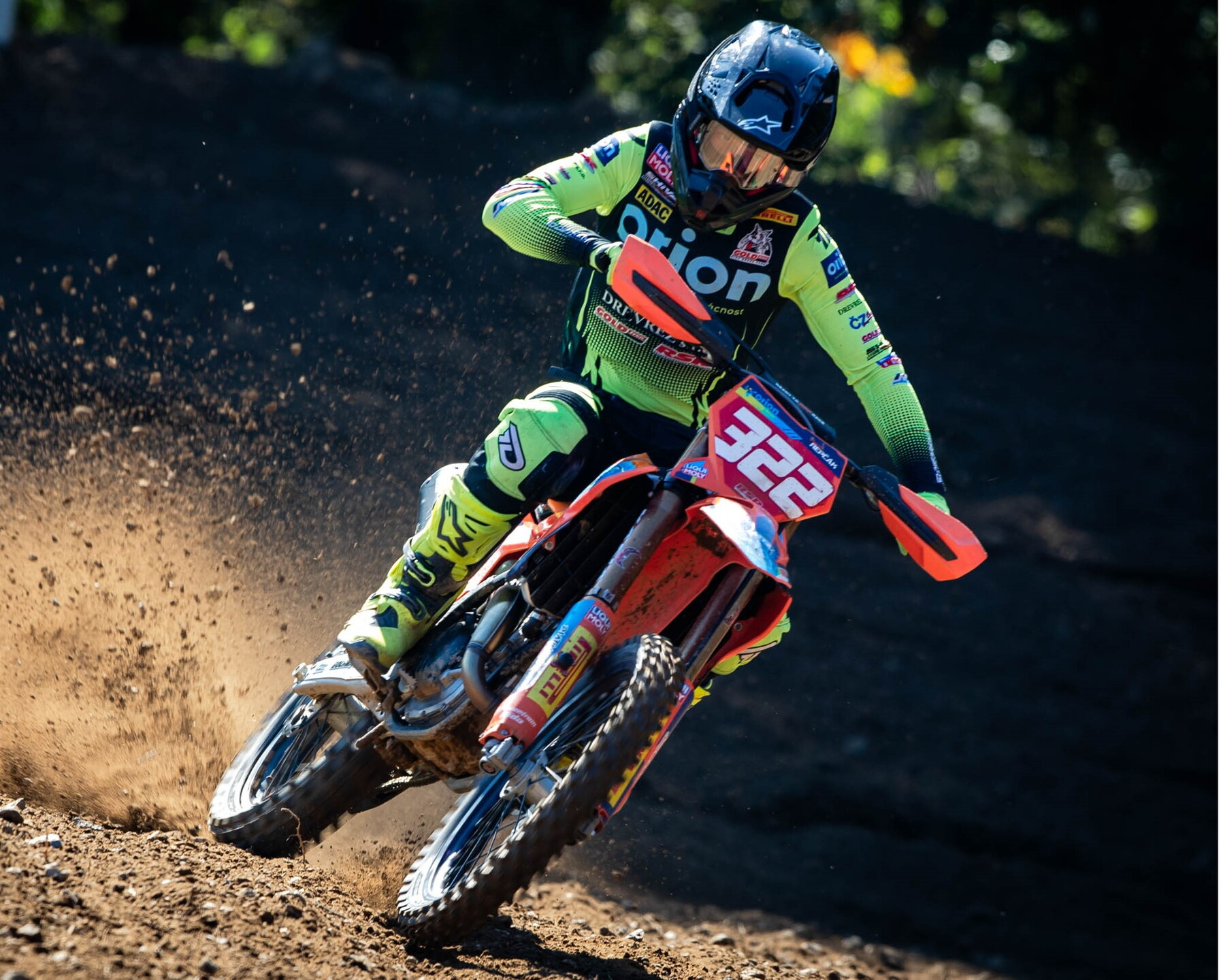 Finále Open MČR Kramolín 2026: Repčák mistrem ČR, Rathouský bere stříbro, Bartoš se vrhl na kubaturu MX1, Mohaupt poprvé na bedně...