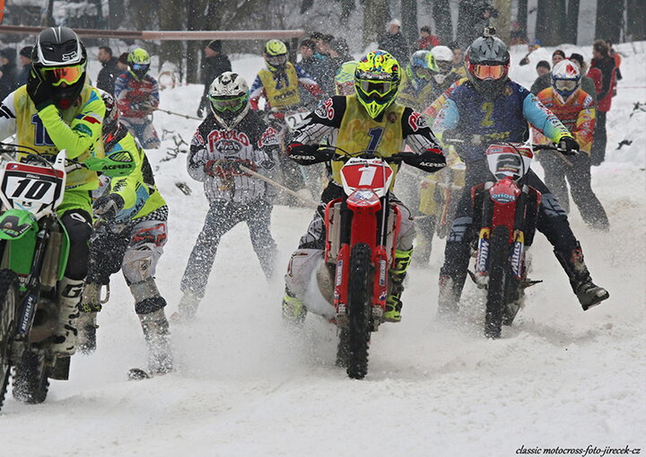 Tisková informace k nadcházejícímu seriálu MČR 2022 v motoskijöringu